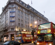 London hotel refurbishes meeting space