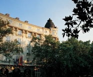 Madrid hotel scores top review