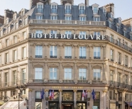 Paris hotels change ownership